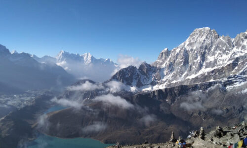 Gokyo Renjo Pass Trek